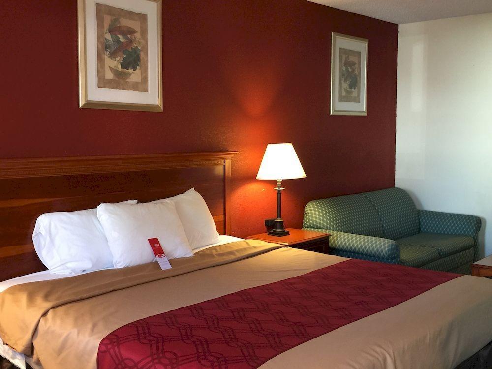 Red Carpet Inn נורווק מראה חיצוני תמונה